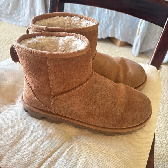 UGG Shoes - UGG Classic Mini II Size 8
